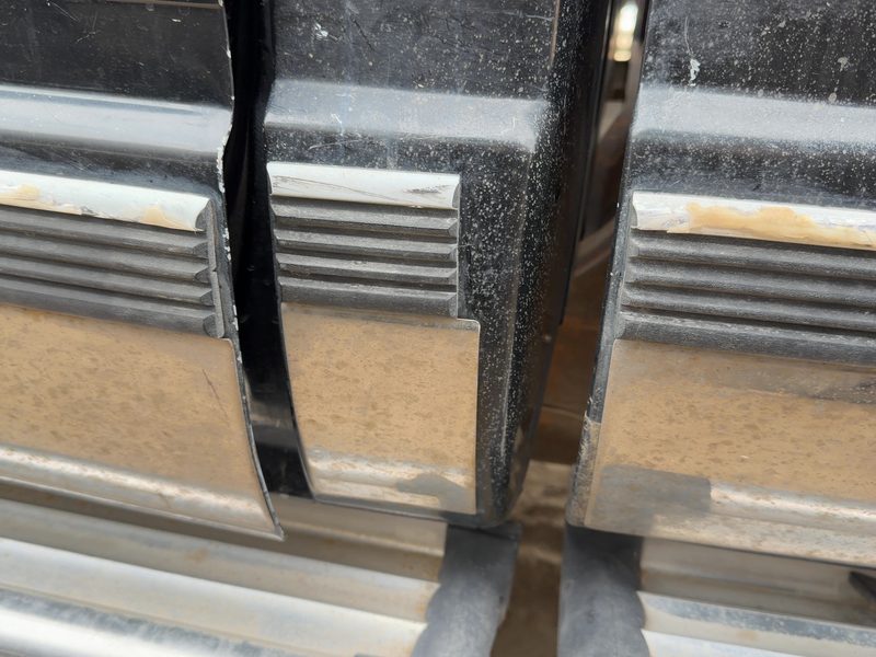 1993 Chevrolet Pickup 1500 Series Quarter Panel Moulding LH
