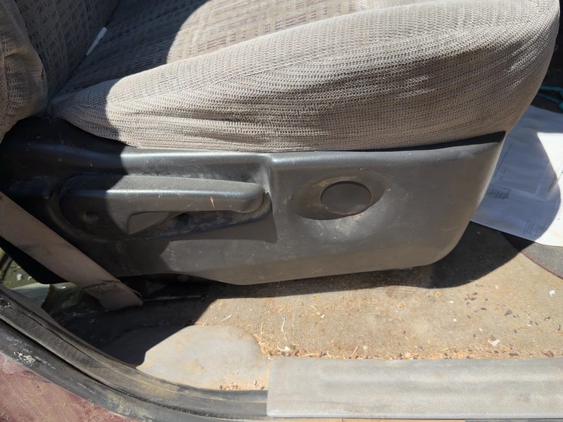 2003 Chevrolet Venture Seat Track RH