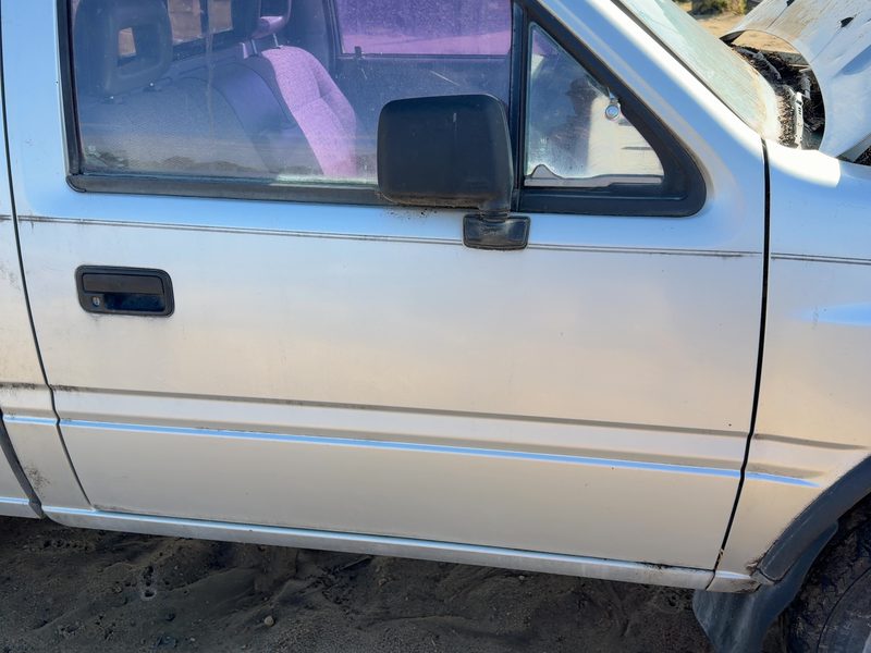 1988-1993 Isuzu Pickup Front Door RH