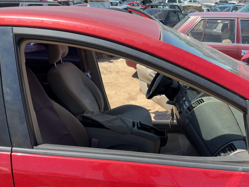 2004-2009 Toyota Prius Front Door Glass/Window RH