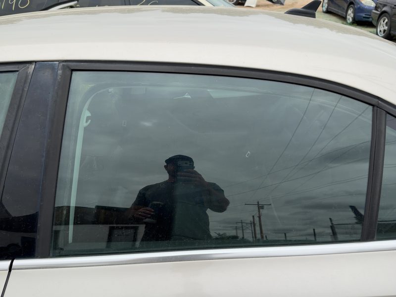 2011-2018 Jetta Except Gli Rear Door Glass/Window LH