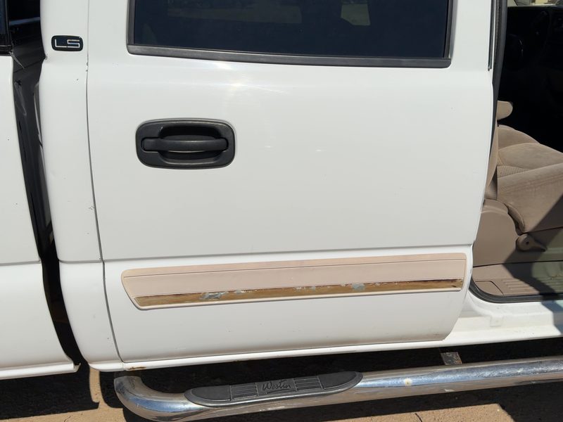 2000-2007 Chevrolet 2500 Silverado Pickup Rear Door RH