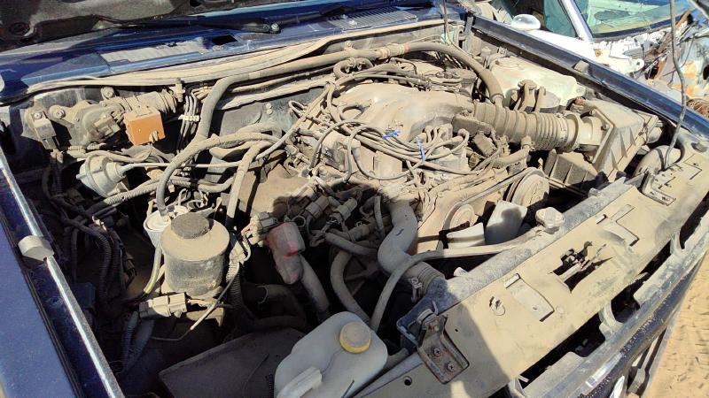 1993-1995 Nissan Pathfinder Rear Axle Assy.