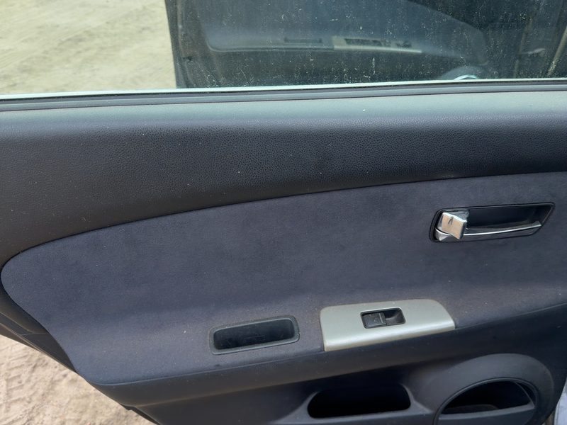 2005-2006 Nissan Altima Rear Door Trim Panel LH