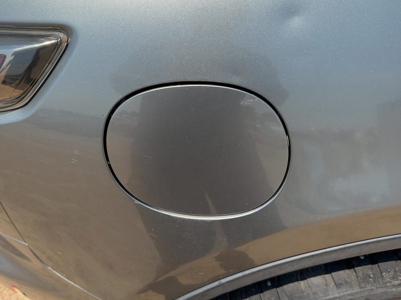 2003-2008 Infiniti FX Series Fuel Tank Door