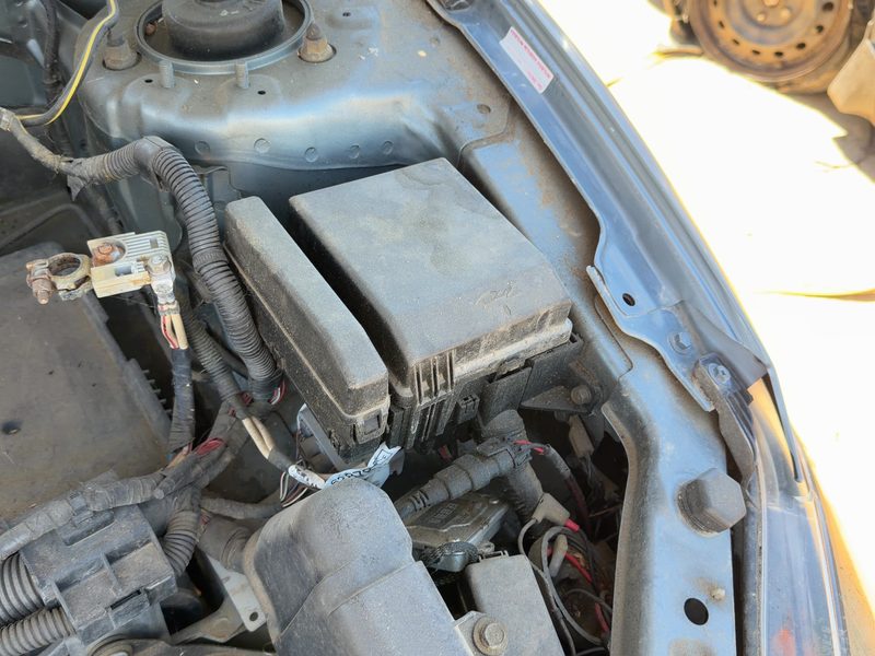 2001-2012 Mitsubishi Eclipse Engine Fuse Box