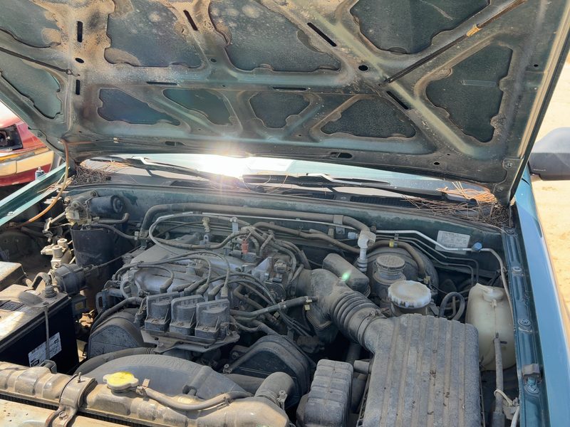 1988-1997 Isuzu Rodeo Hood Hinge RH