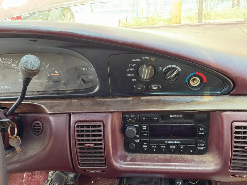 1994-1995 Oldsmobile Eighty-eight (80 & Up) Dash Panel