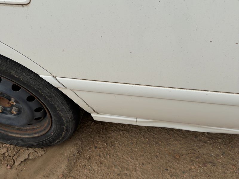 2000-2001 Toyota Camry Rear Door Moulding RH