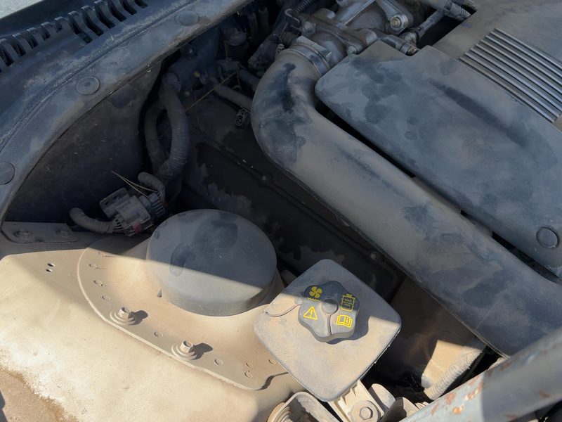 2000-2002 Lincoln LS Cylinder Head