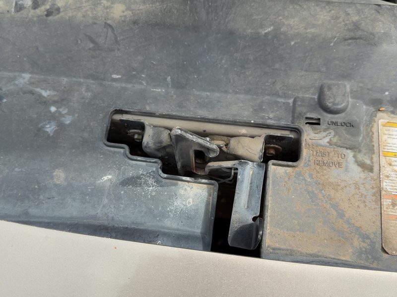 1998-2002 Mercury Grand Marquis (79 & Up) Radiator Support