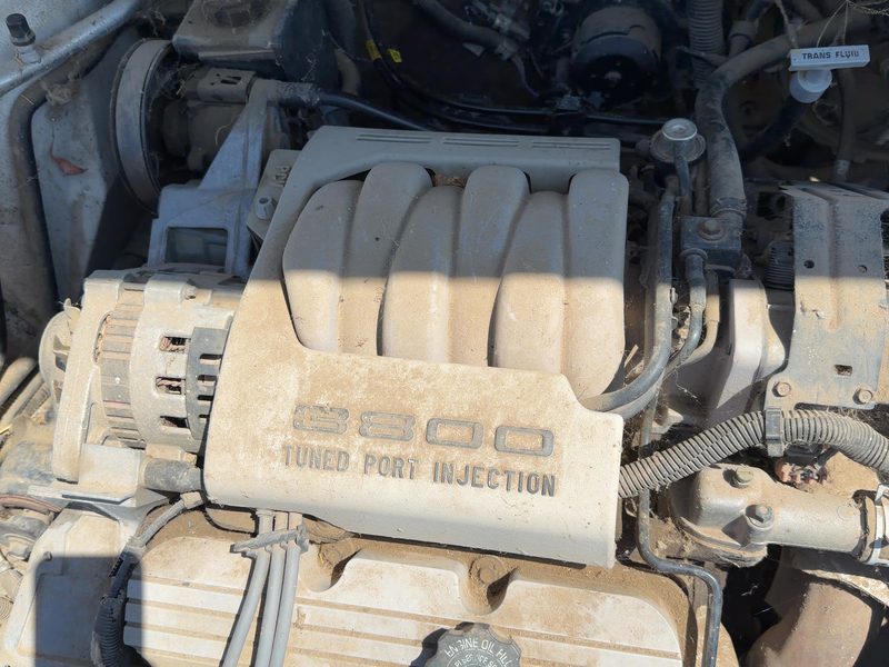 1993 Oldsmobile Eighty-eight (80 & Up) Engine Cover