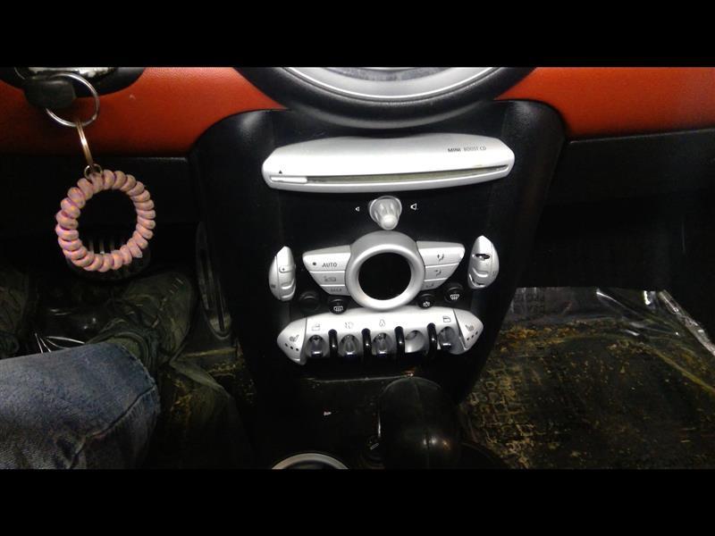 2008 BMW Mini Cooper Dash Panel