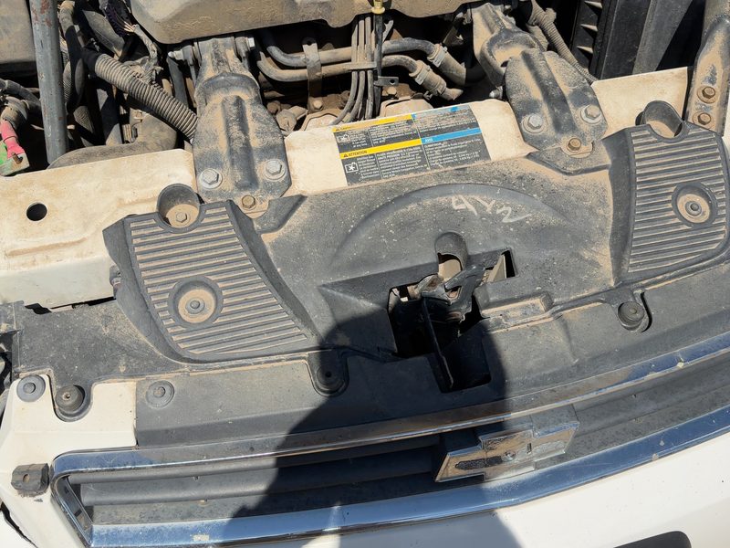2006-2007 Monte Carlo Radiator Support