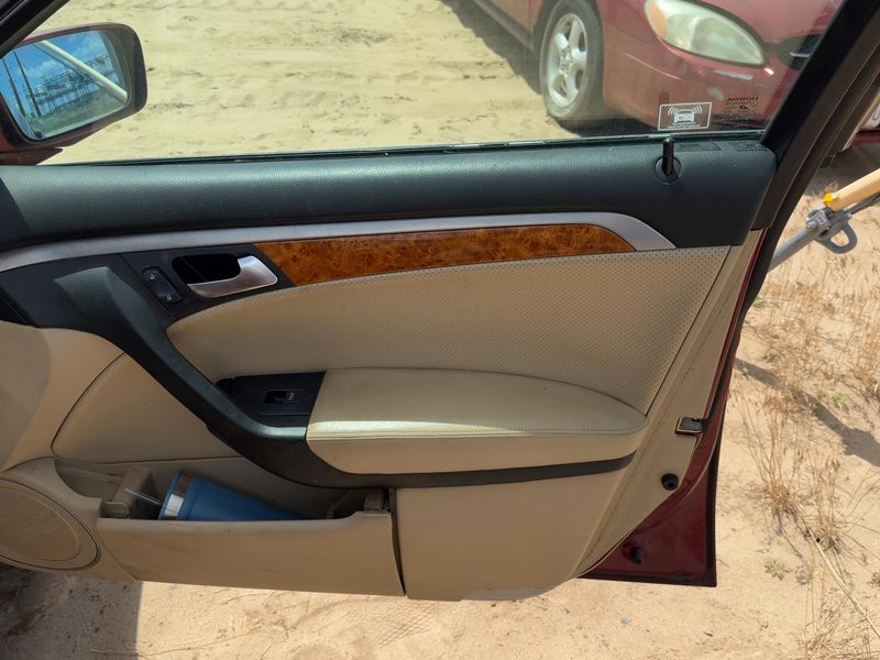 2004-2006 Acura Tl Front Door Trim Panel RH