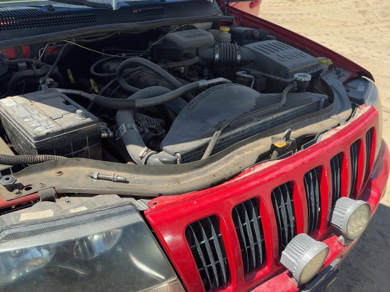 1999-2004 Jeep Grand Cherokee Radiator Support