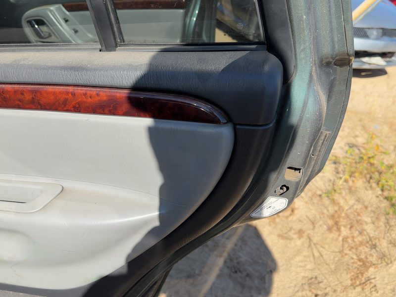 2002-2004 Jeep Grand Cherokee Rear Door Trim Panel RH