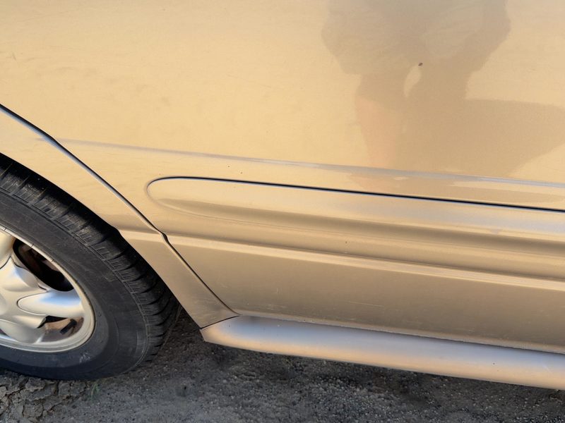 2000-2005 Buick Lesabre (80 & Up) Rear Door Moulding RH