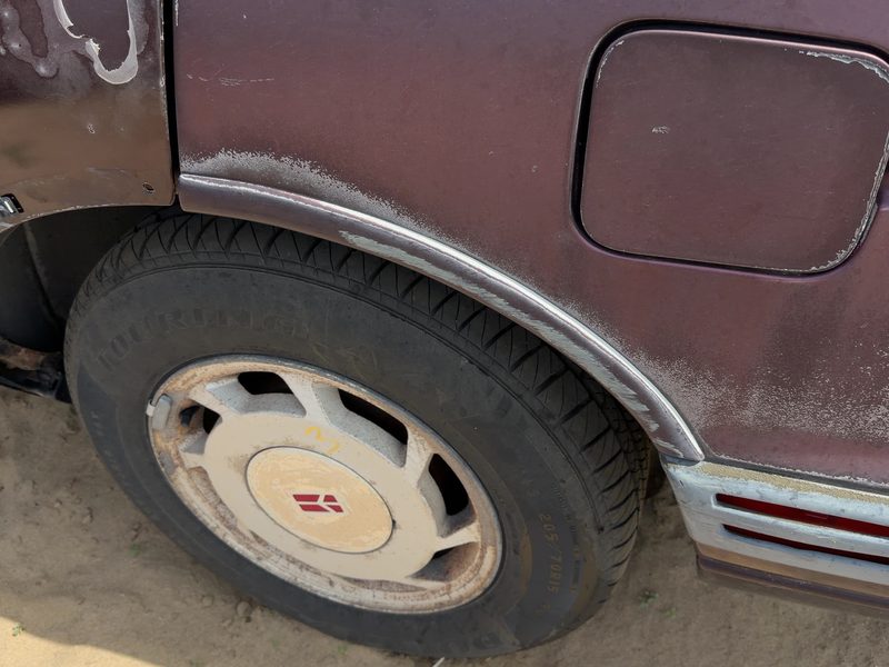 1994 Oldsmobile Eighty-eight (80 & Up) Quarter Panel Moulding LH