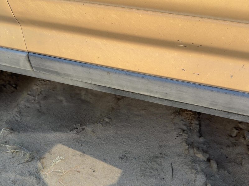 2002-2006 Honda Crv Front Door Moulding RH