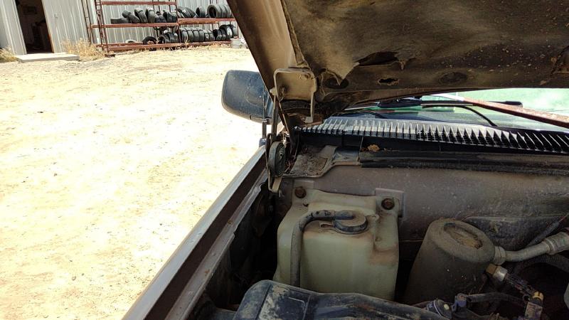 1988-1998 Chevrolet Pickup 2500 Series Hood Hinge RH