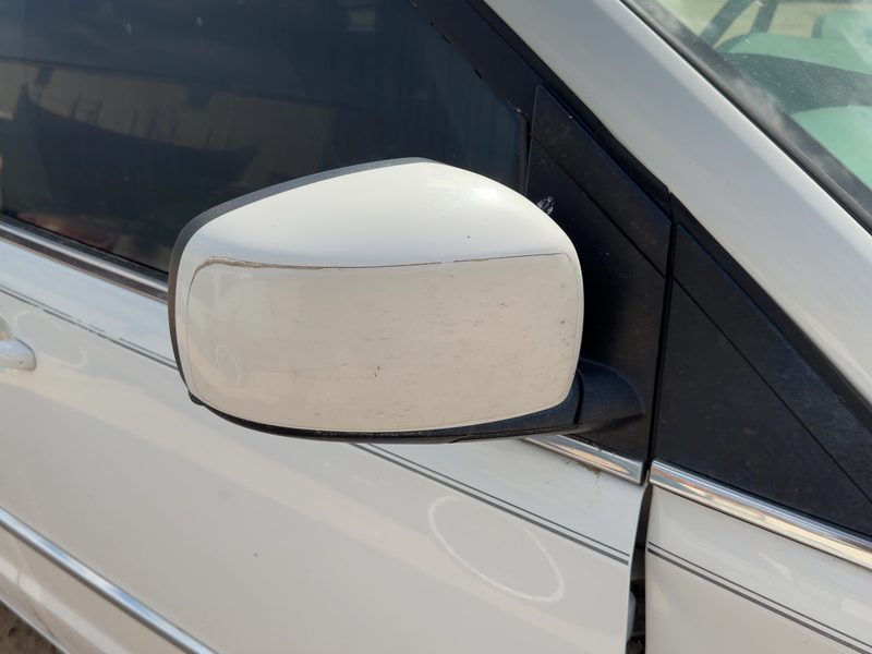 2008-2010 Chrysler Town & Country Door Mirror RH