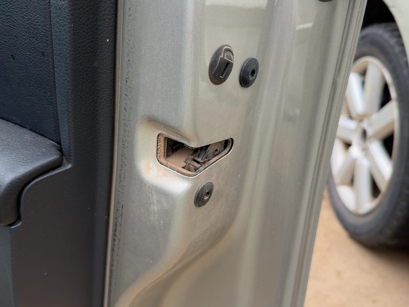 2010-2024 Jetta Except Gli Front Door Latch RH