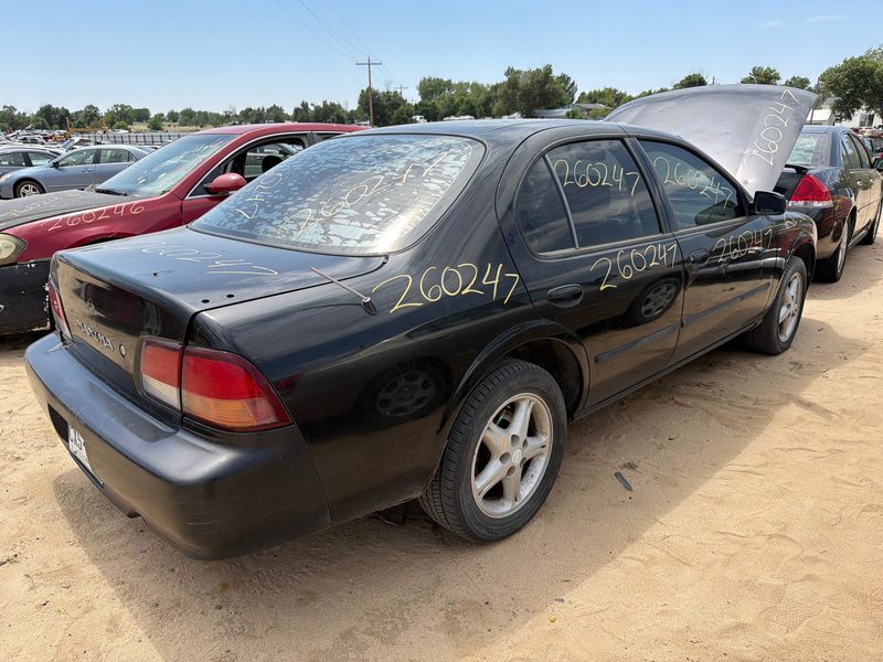 1998 Nissan Maxima Vehicle Unit Complt.