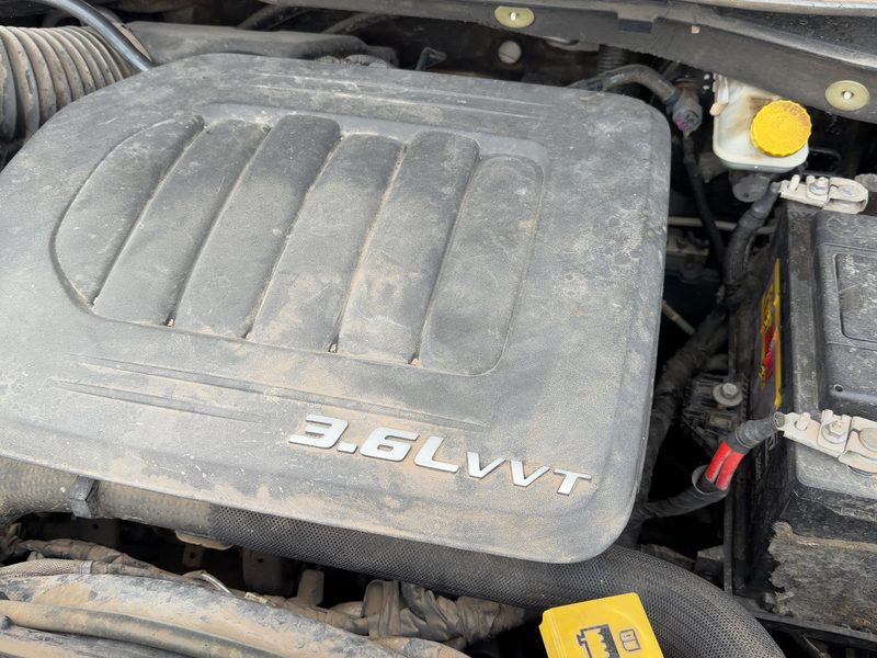 2011-2020 Chrysler Town & Country Engine Cover