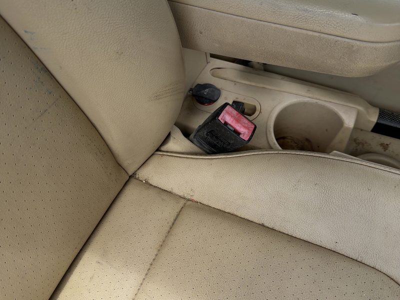 2005-2010 Volkswagen Beetle (type 1) Front Seat Belt RH