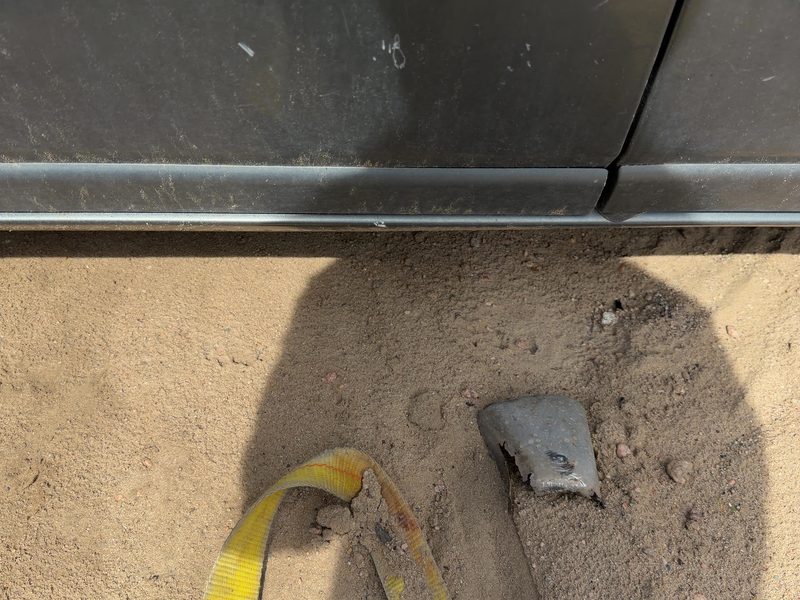 1998-2004 Cadillac Seville Front Door Moulding LH