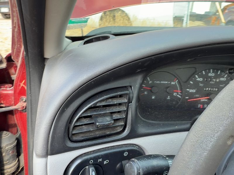 2000-2002 Ford Taurus(see Also Taurus X) Dash Panel