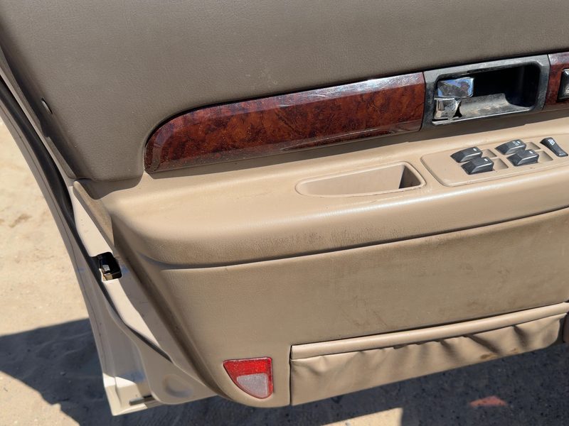2000-2002 Lincoln LS Front Door Trim Panel LH