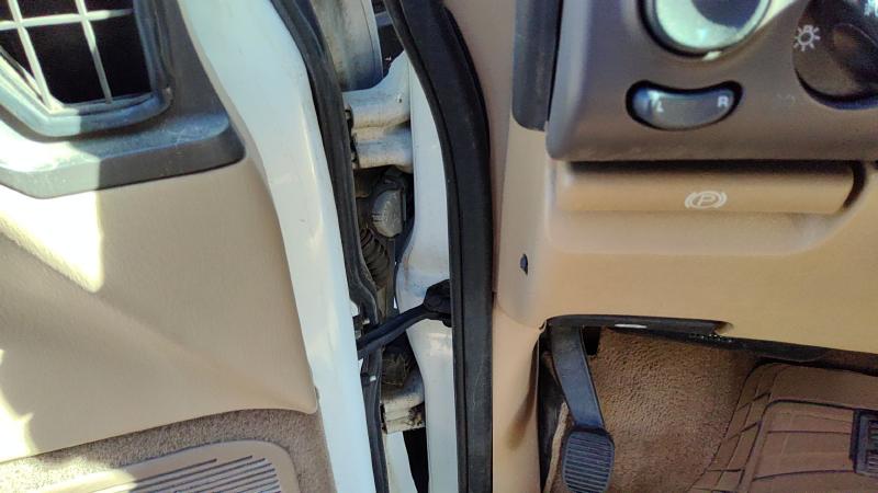 1998 Chrysler Town & Country Front Door Hinge LH
