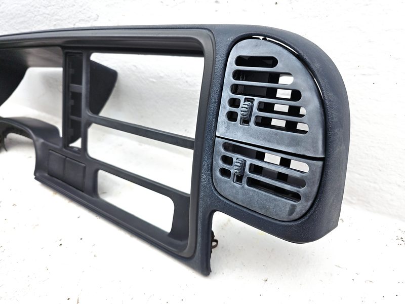 1997-1999 Chevrolet Pickup 1500 Series Dash Panel