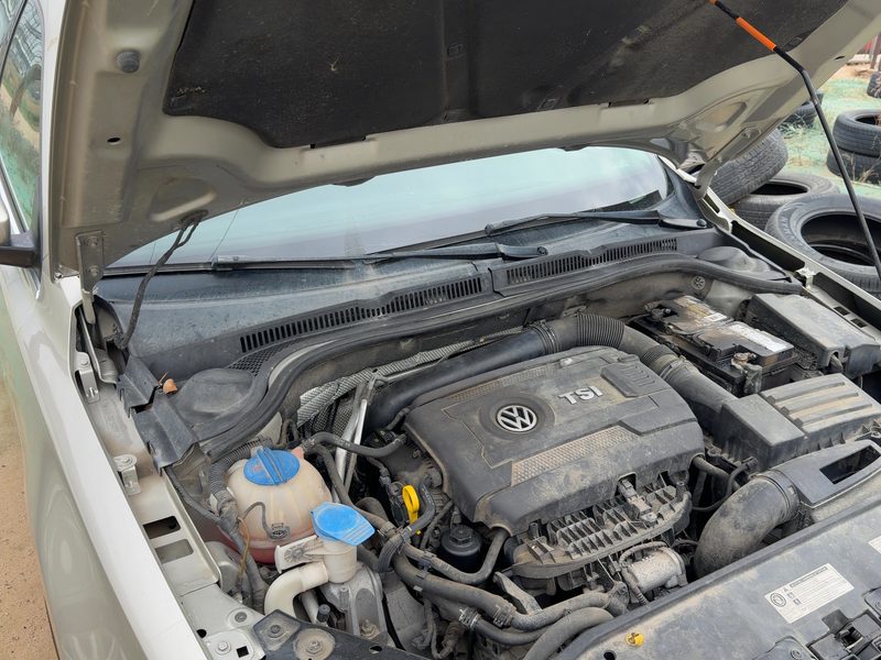 2011-2018 Jetta Except Gli Hood Hinge RH