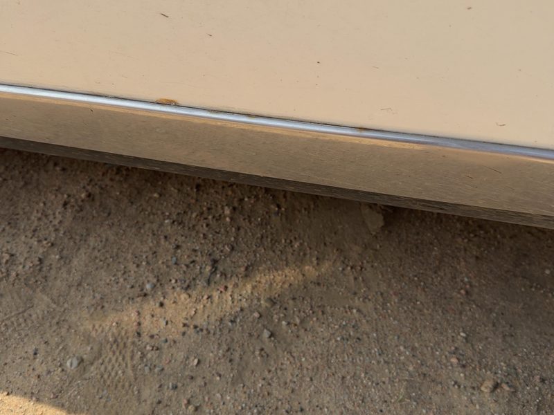 1986 Oldsmobile Ninety-eight (80 & Up) Front Door Moulding RH