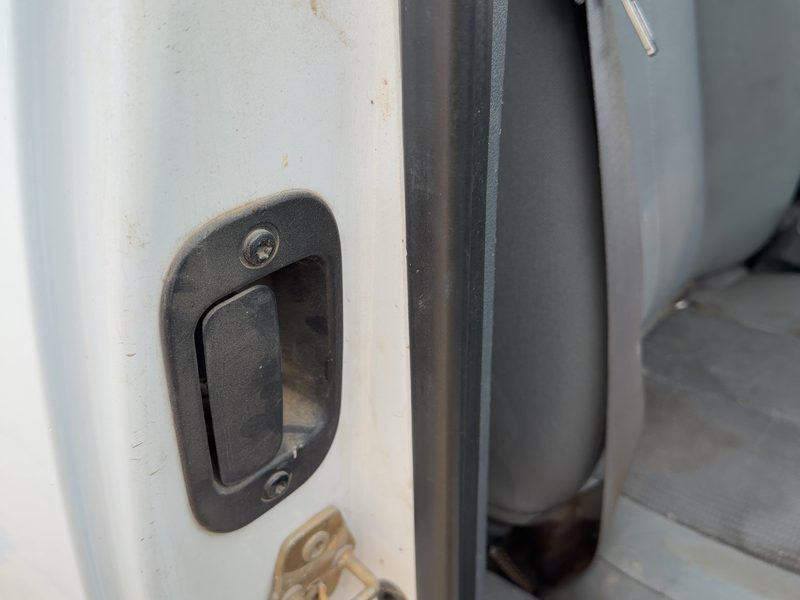 2005-2011 Dodge Dakota (mid-size) Outside Door Handle RH