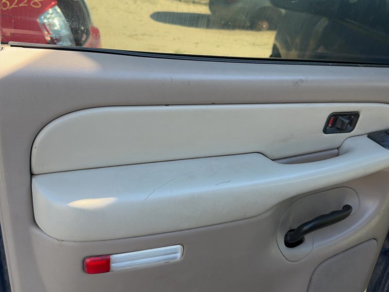 2003 Chevy/gmc Suburban 1500 Series Rear Door Trim Panel LH