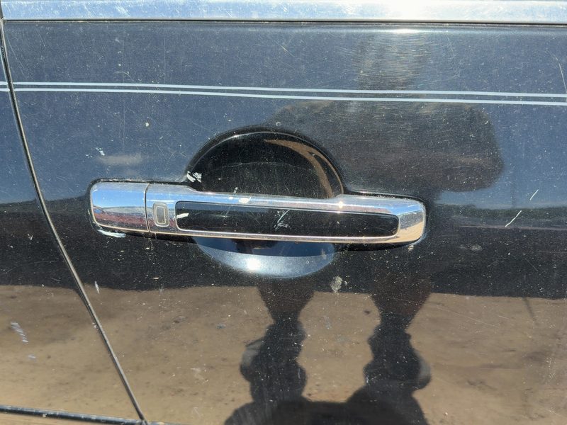 2007-2010 Infiniti M35 Outside Door Handle RH