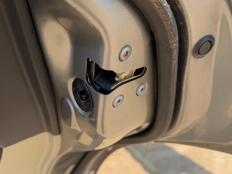 2003-2008 Infiniti FX Series Rear Door Latch RH