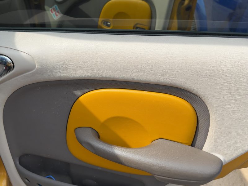 2001-2002 Pt Cruiser Rear Door Trim Panel RH