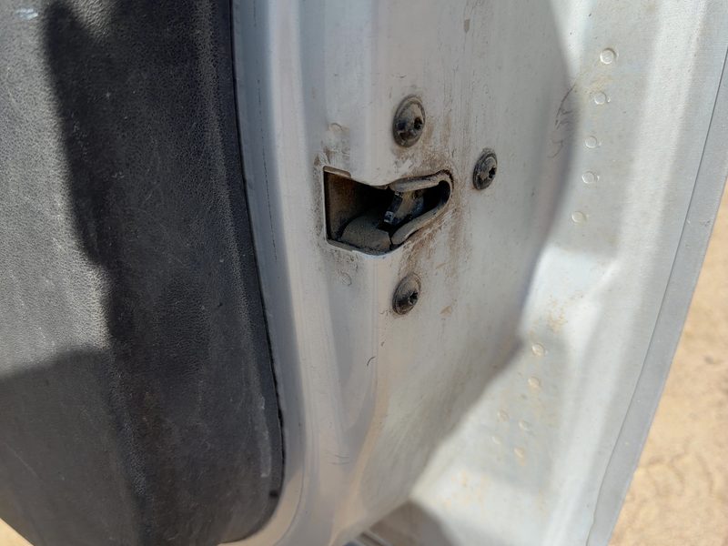 2005-2010 Chevrolet Cobalt Front Door Latch RH