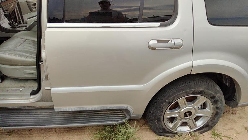 2003-2005 Lincoln Aviator Rear Door LH