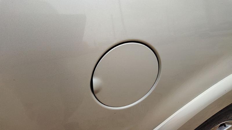 2002-2010 Lincoln Aviator Fuel Tank Door
