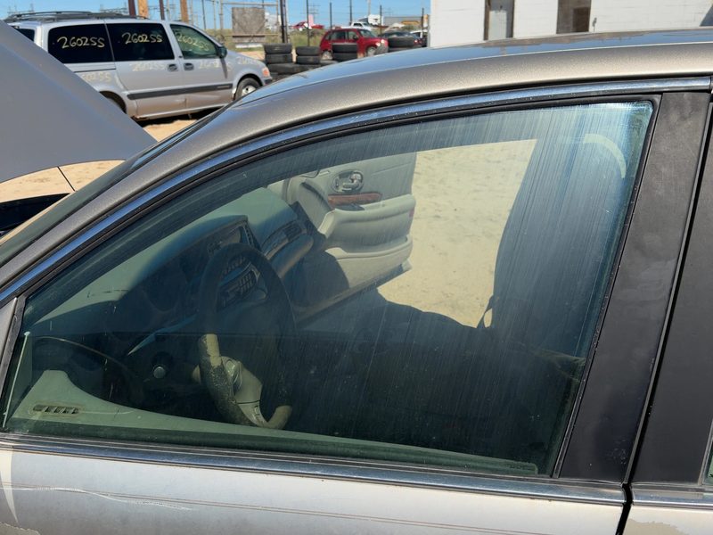 2000-2005 Buick Lesabre (80 & Up) Front Door Glass/Window LH