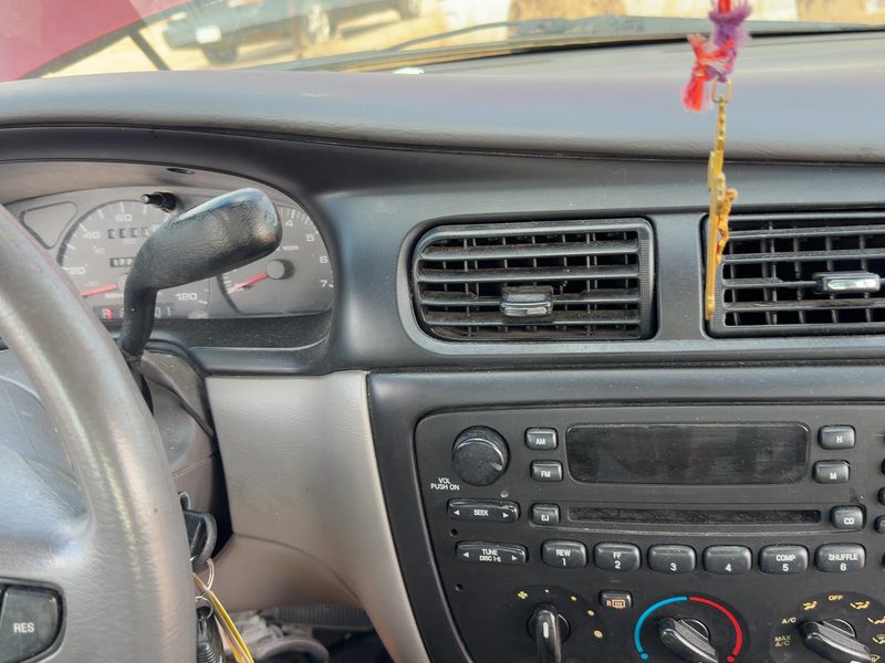 2000-2002 Ford Taurus(see Also Taurus X) Dash Panel