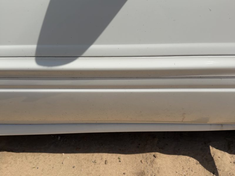 2000-2005 Buick Lesabre (80 & Up) Front Door Moulding RH