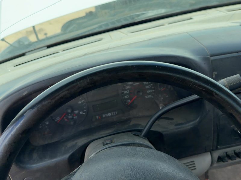 2005-2007 Ford F350 Super Duty Pickup Dash Panel