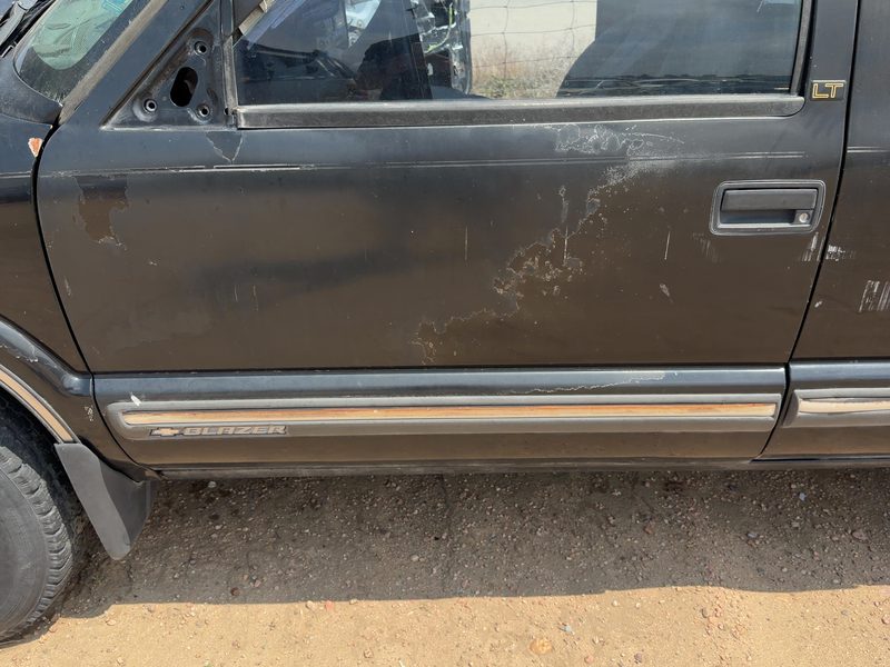 1998-2005 Blazer S10/jimmy S15 Front Door LH